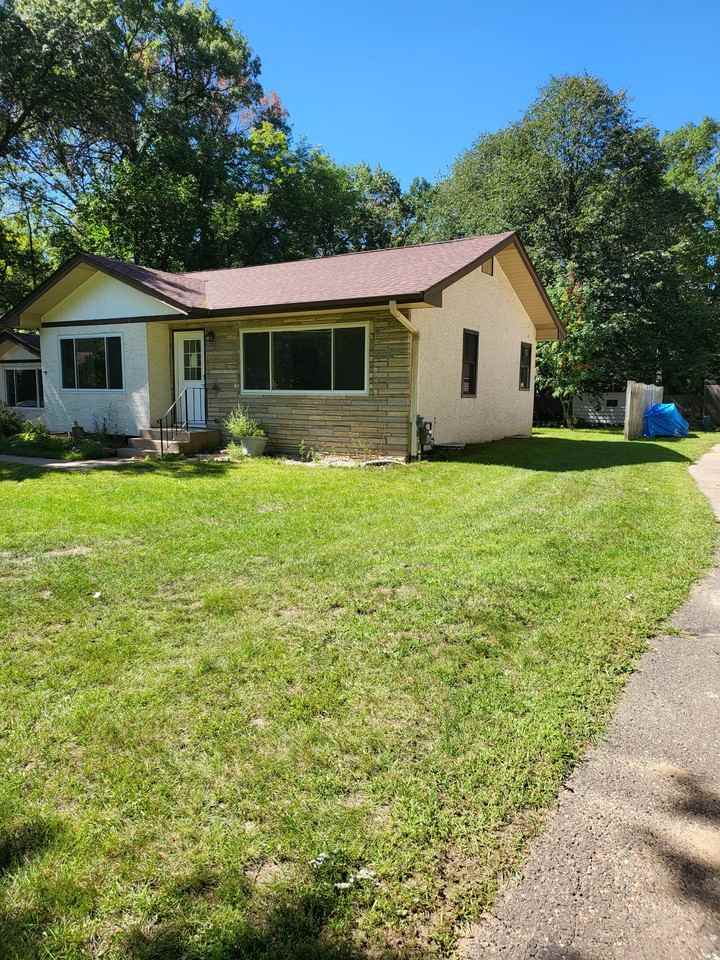 8160 Spring Lake Rd NA, Arden Hills, MN 55112 3 Bedroom House for