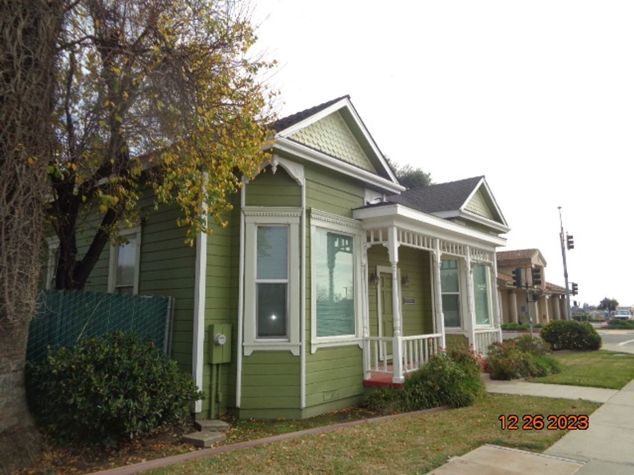 1120 N 1st St - Photo 2 of 29