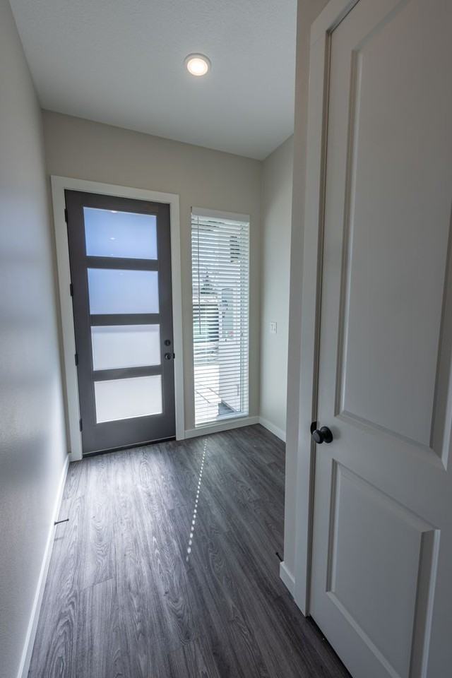 2020 E 12th St - Photo 2 of 17