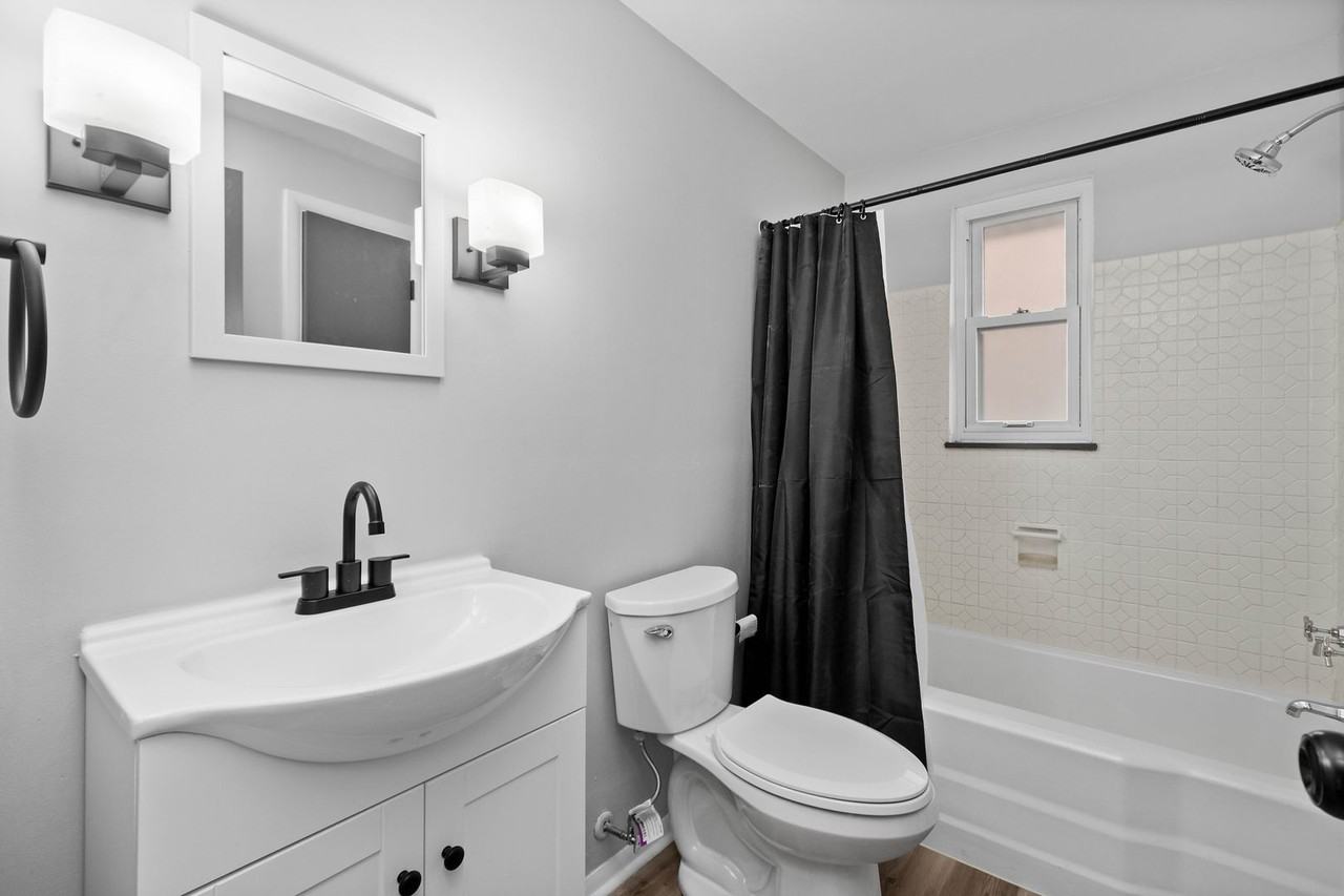 1411 Fairmont St - Photo 2 of 28
