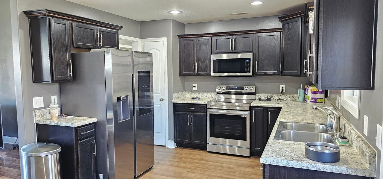488 Medallion Cir - Photo 5 of 15