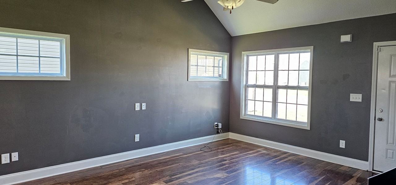 488 Medallion Cir - Photo 7 of 15
