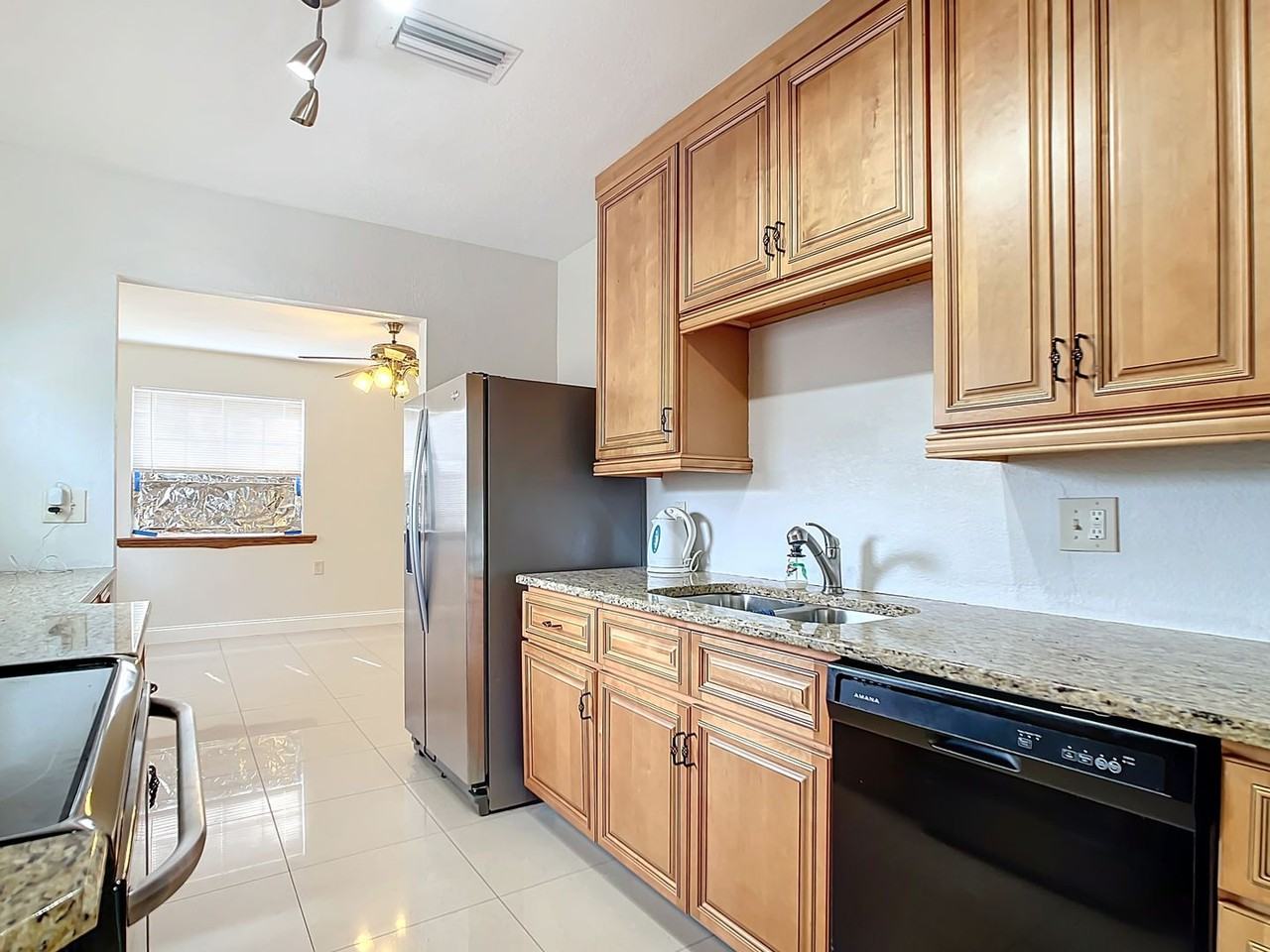 6823 4th Ave N - Photo 6 of 32