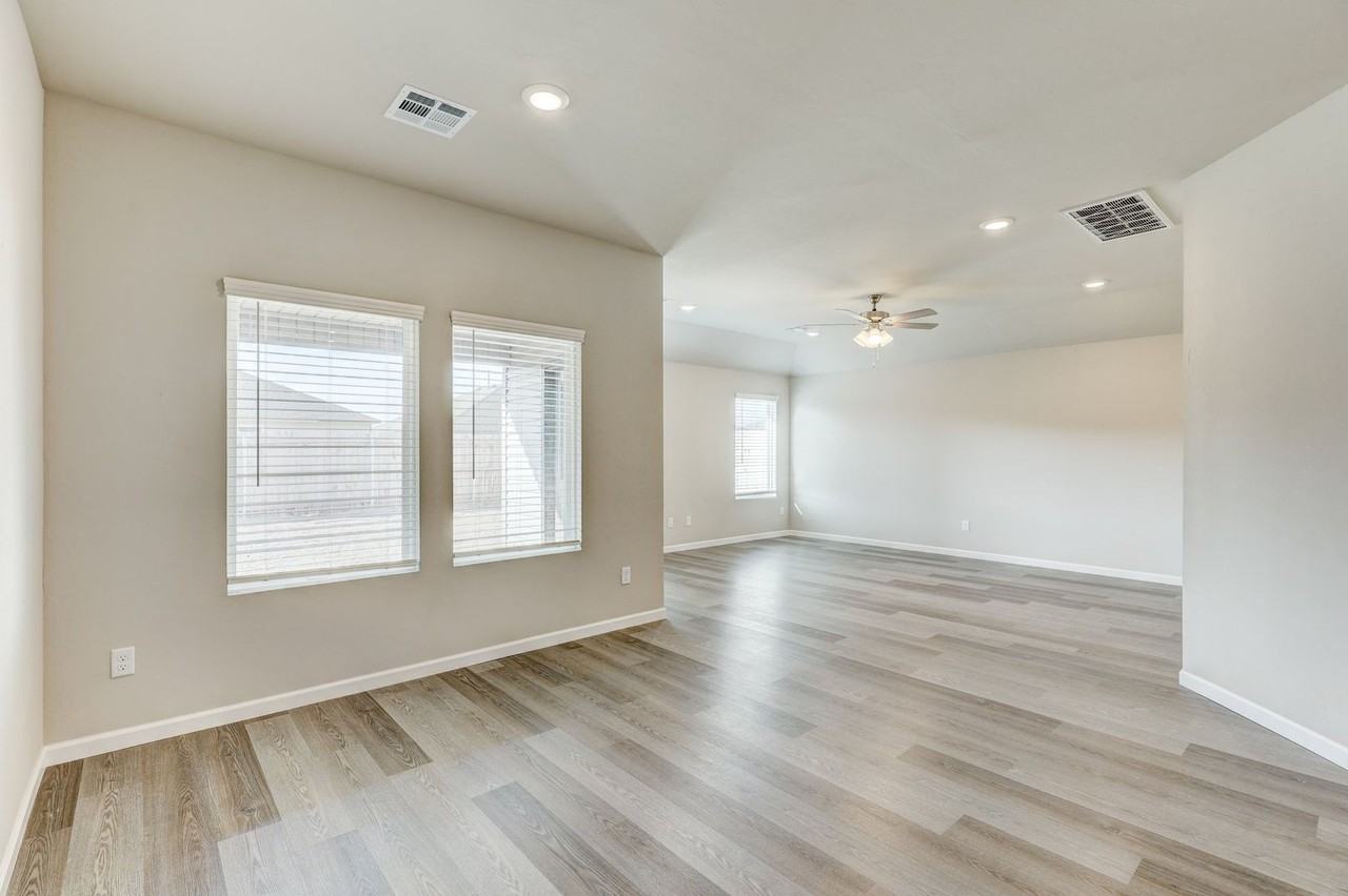 10508 Sw 41st Pl - Photo 4 of 25