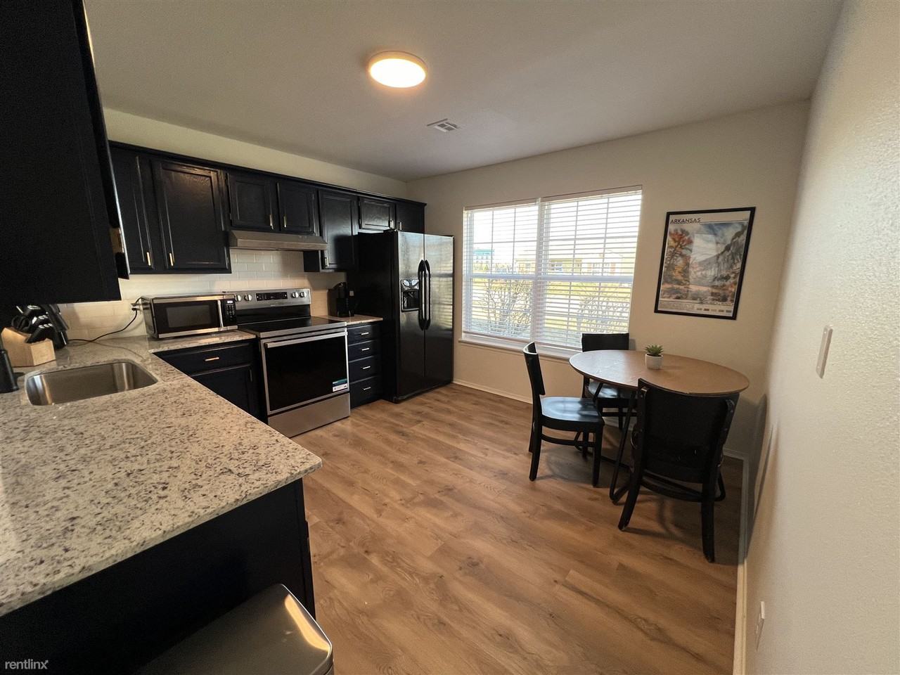 2900 Ne 12th St - Photo 2 of 15