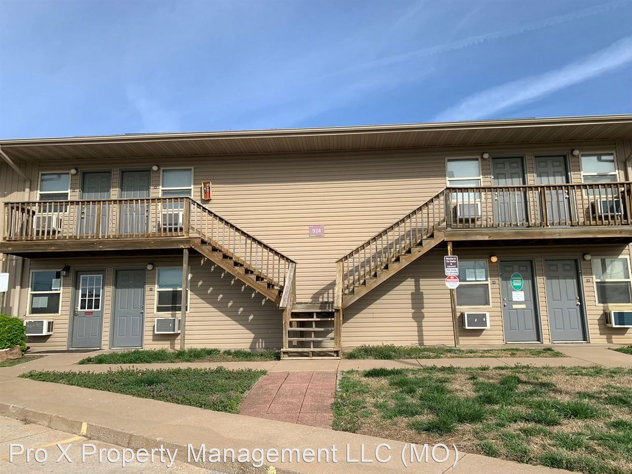 924-930 N Goetz Blvd - Photo 2 of 5