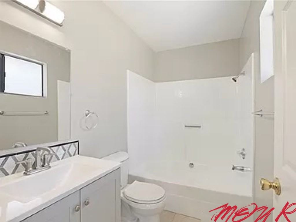 648 Highlands Rd - Photo 2 of 6