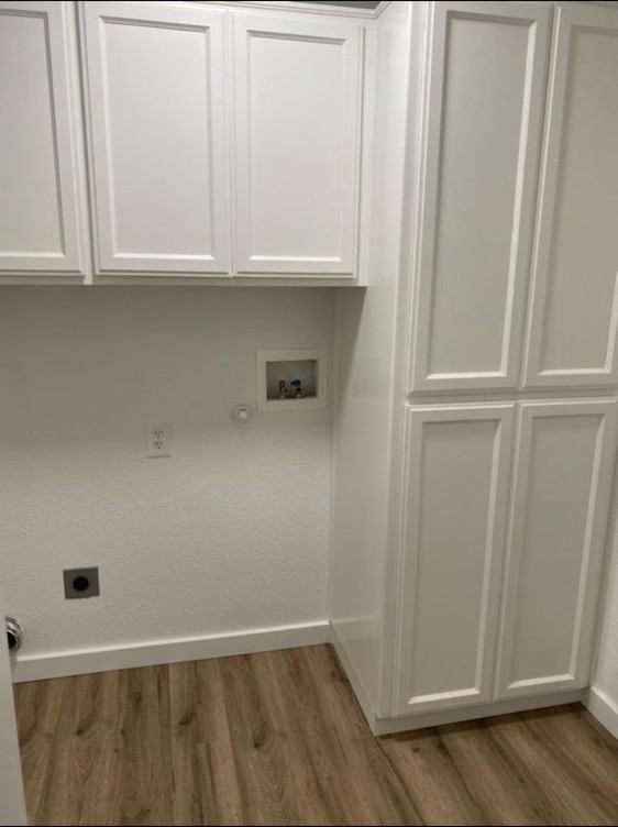 1496 Trent Ave N - Photo 4 of 11