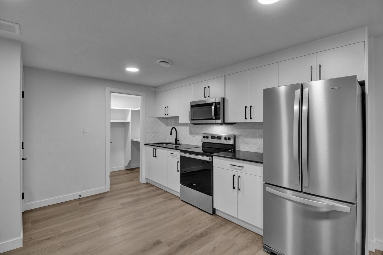 78 Wyatt Rdge Bsmt #Bsmt - Photo 3 of 12