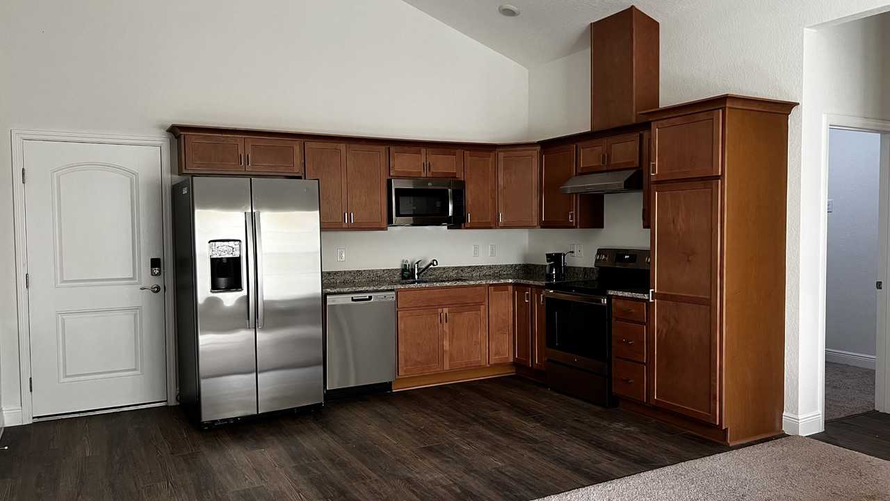 2106 Shantiniketan Blvd #B6 - Photo 2 of 34