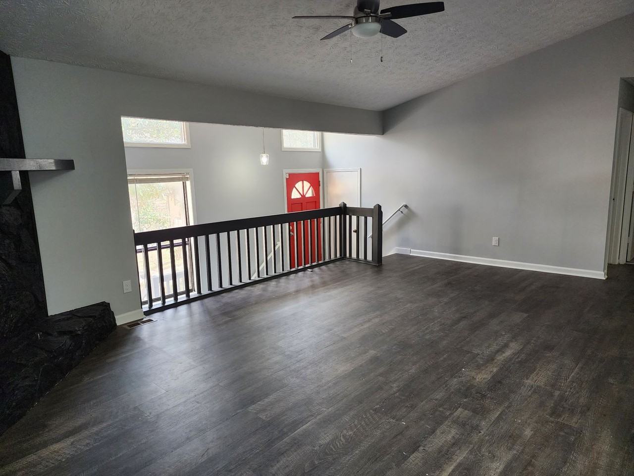 836 Sunset Ct Nw - Photo 2 of 17