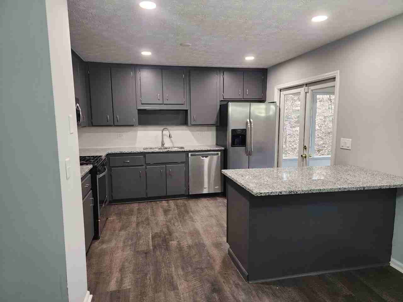 836 Sunset Ct Nw - Photo 5 of 17