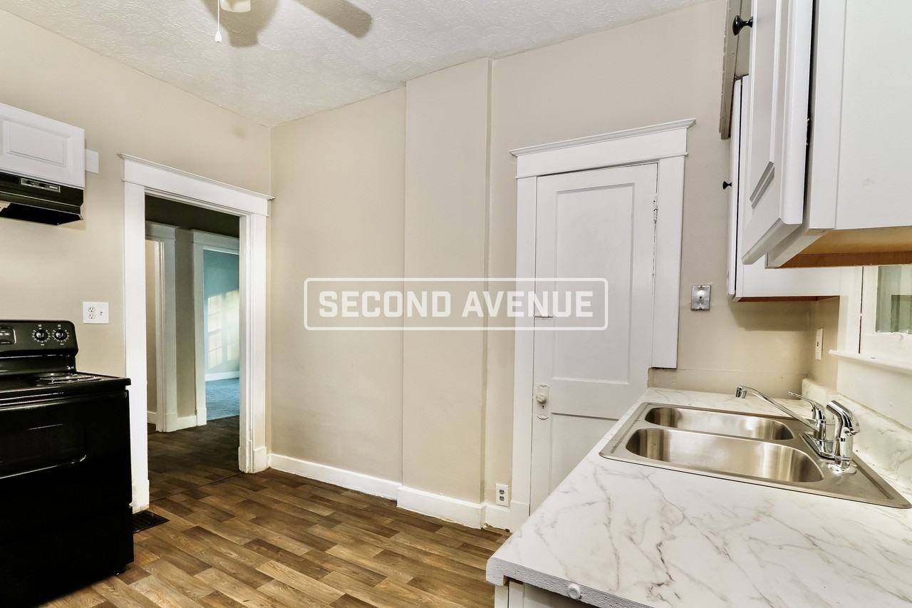 302 Cecil Ave - Photo 5 of 24