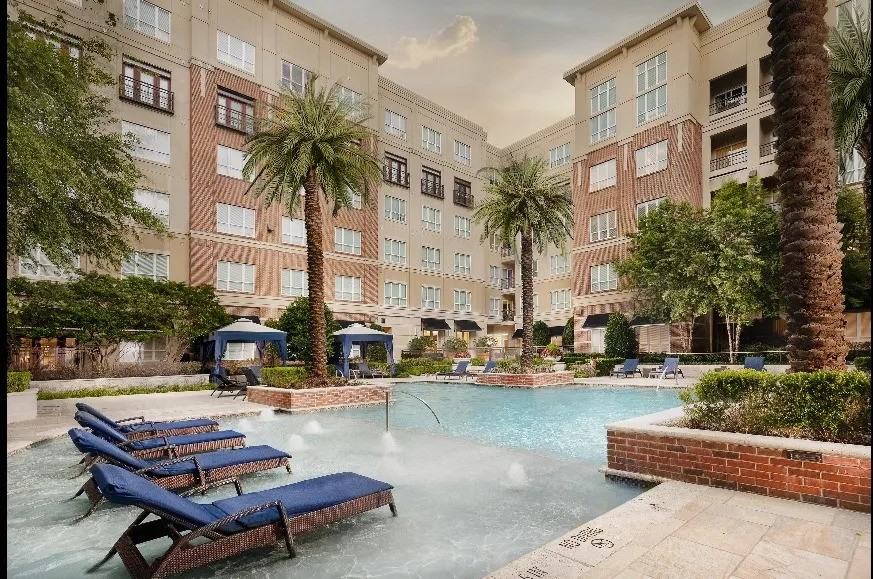 2454 Dunstan Rd #B5810