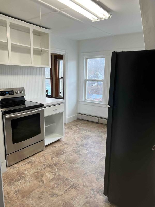 32 Wesley Dr #3 - Photo 3 of 21