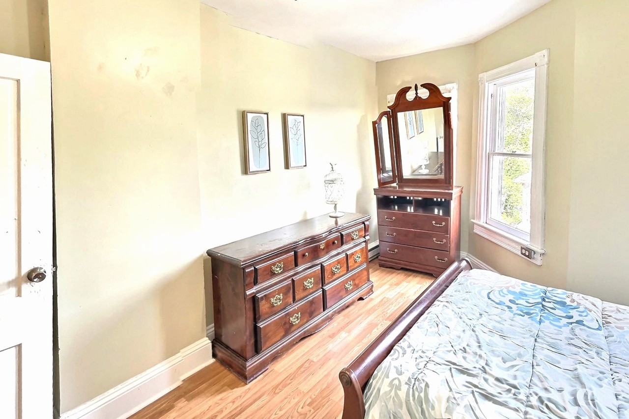 516 Bedford Street #NA - Photo 3 of 9