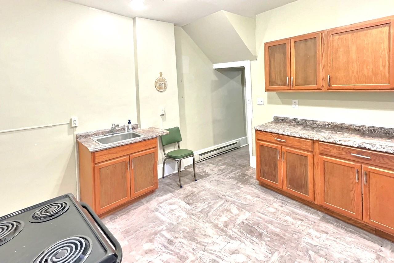 516 Bedford Street #NA - Photo 5 of 9