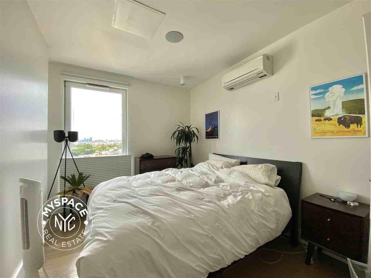 1068 Fulton St #5a - Photo 4 of 12