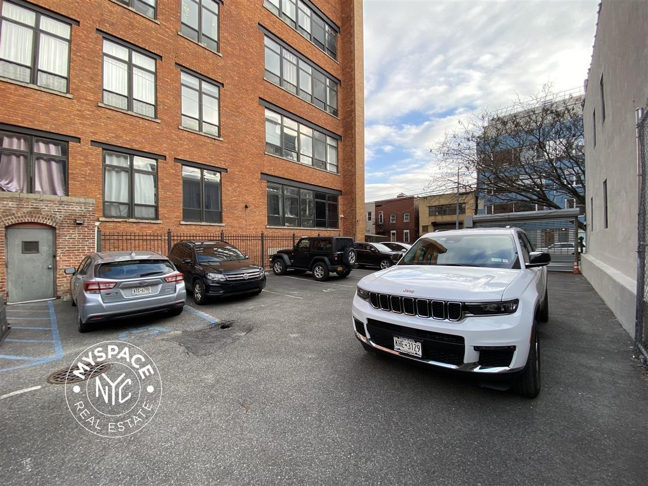 17 Monitor St #1J - Photo 3 of 10