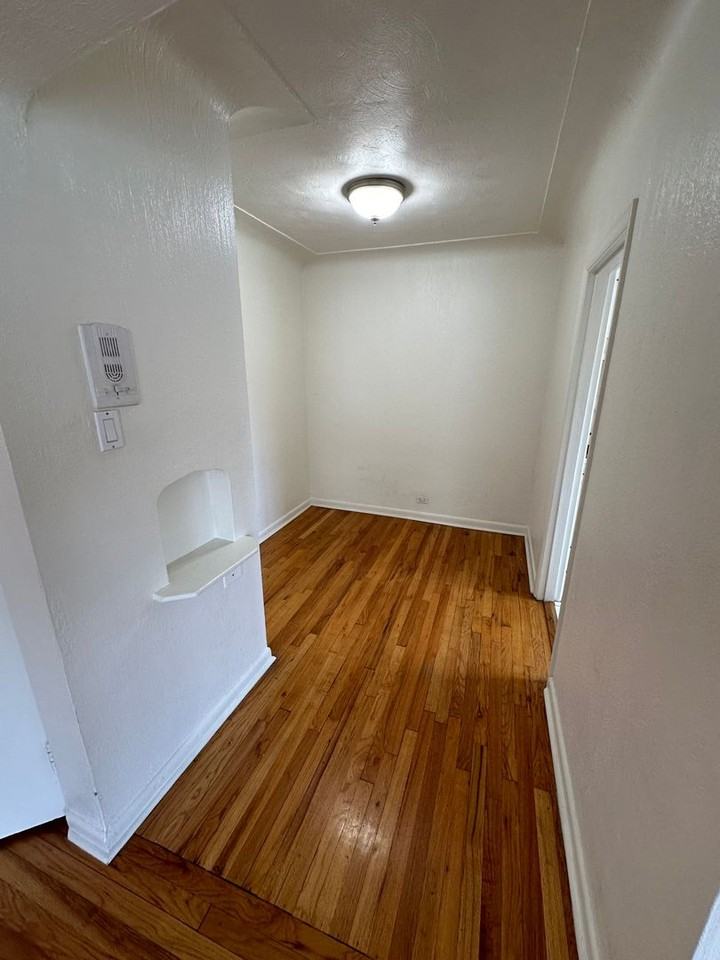 665 Washington St #7A - Photo 6 of 11