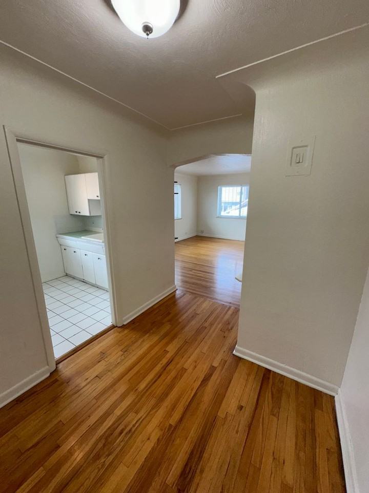 665 Washington St #7A - Photo 7 of 11