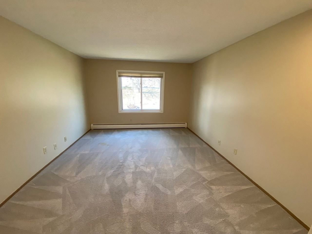 10301 Cedar Lake Rd #215 - Photo 7 of 9