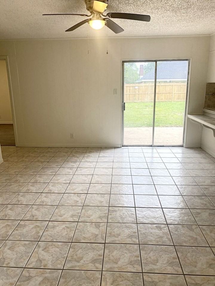 1017 Orange St - Photo 2 of 12