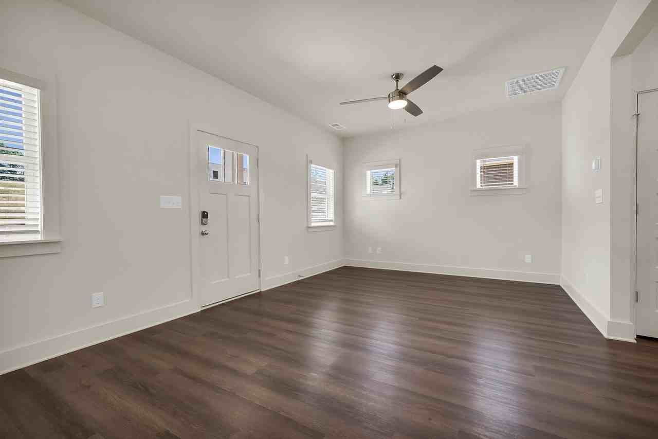 4239 Brevard Blvd - Photo 5 of 16