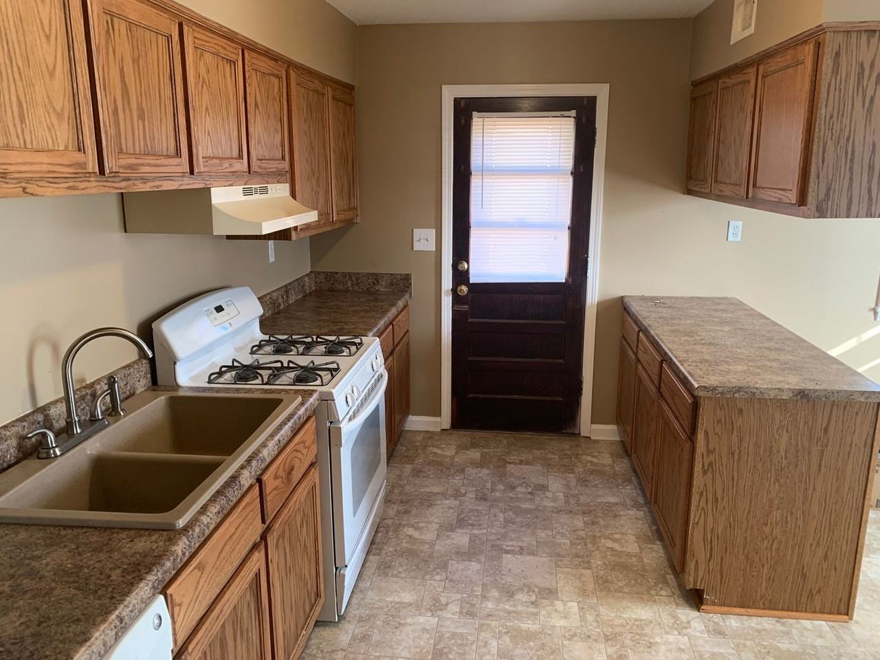 6240 Macon Road - Photo 2 of 11