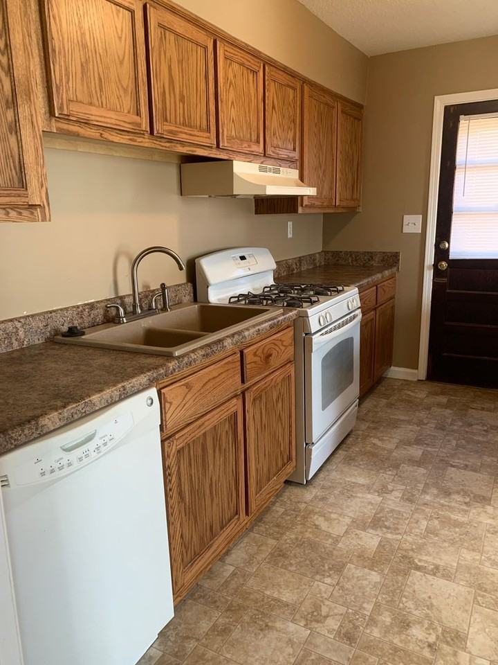 6240 Macon Road - Photo 3 of 11