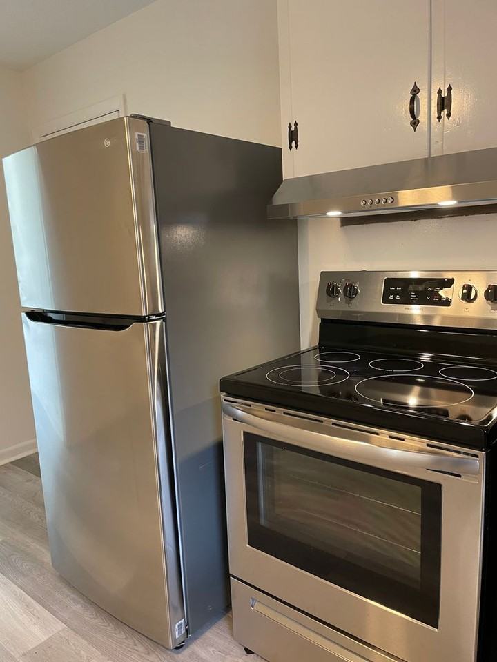 400 Village Dr - Photo 7 of 29