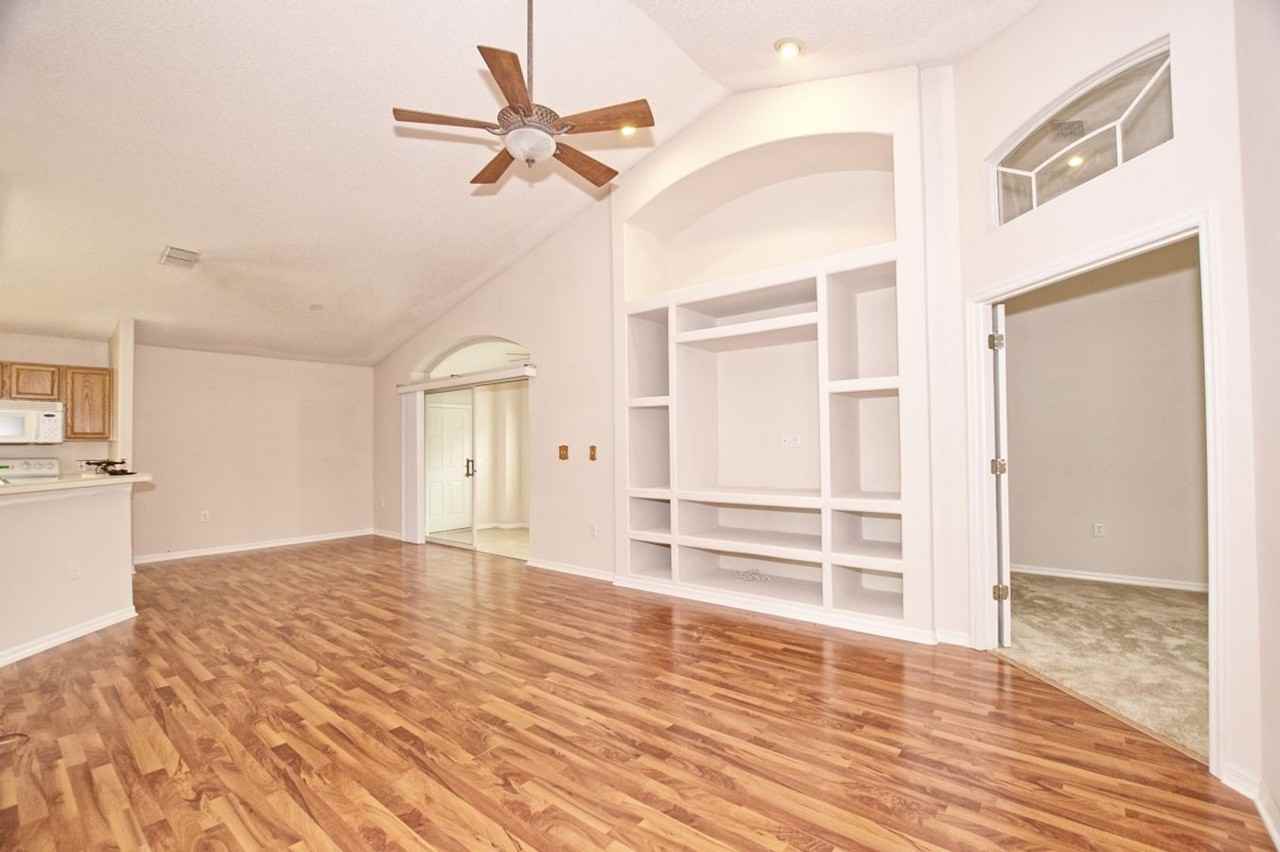 132 Azalea Dr - Photo 6 of 37