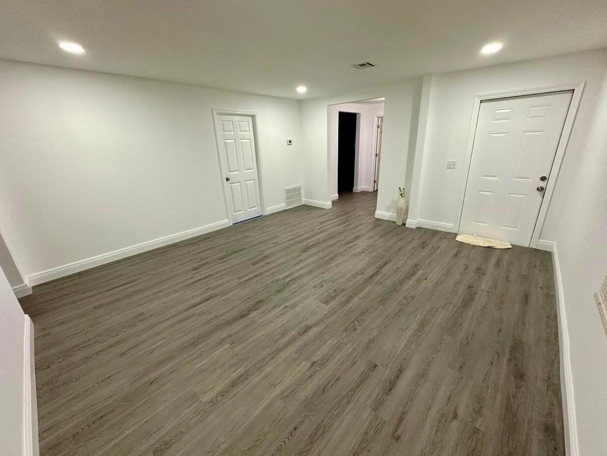 125 Sw 11th Ave - Photo 2 of 8