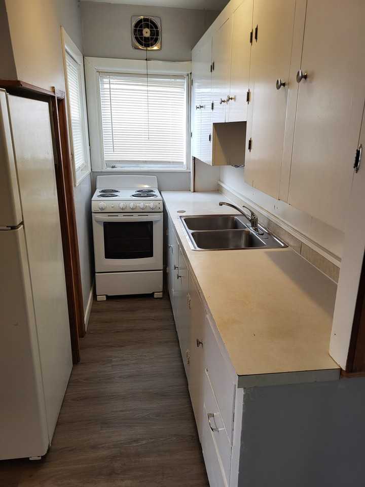 61 Pennacook St #1 - Photo 5 of 8