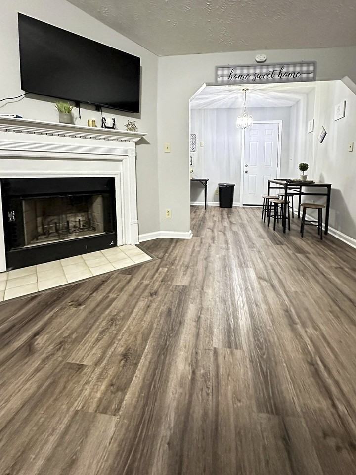 Sapphire St - Photo 6 of 16