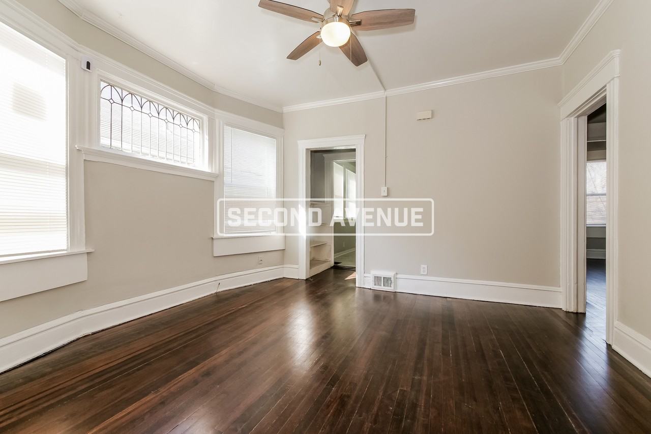 2530 Mersington Ave - Photo 6 of 20