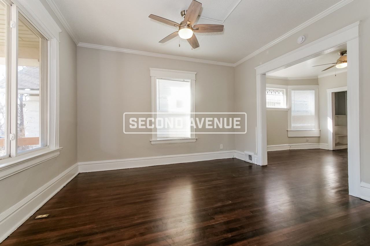 2530 Mersington Ave - Photo 7 of 20
