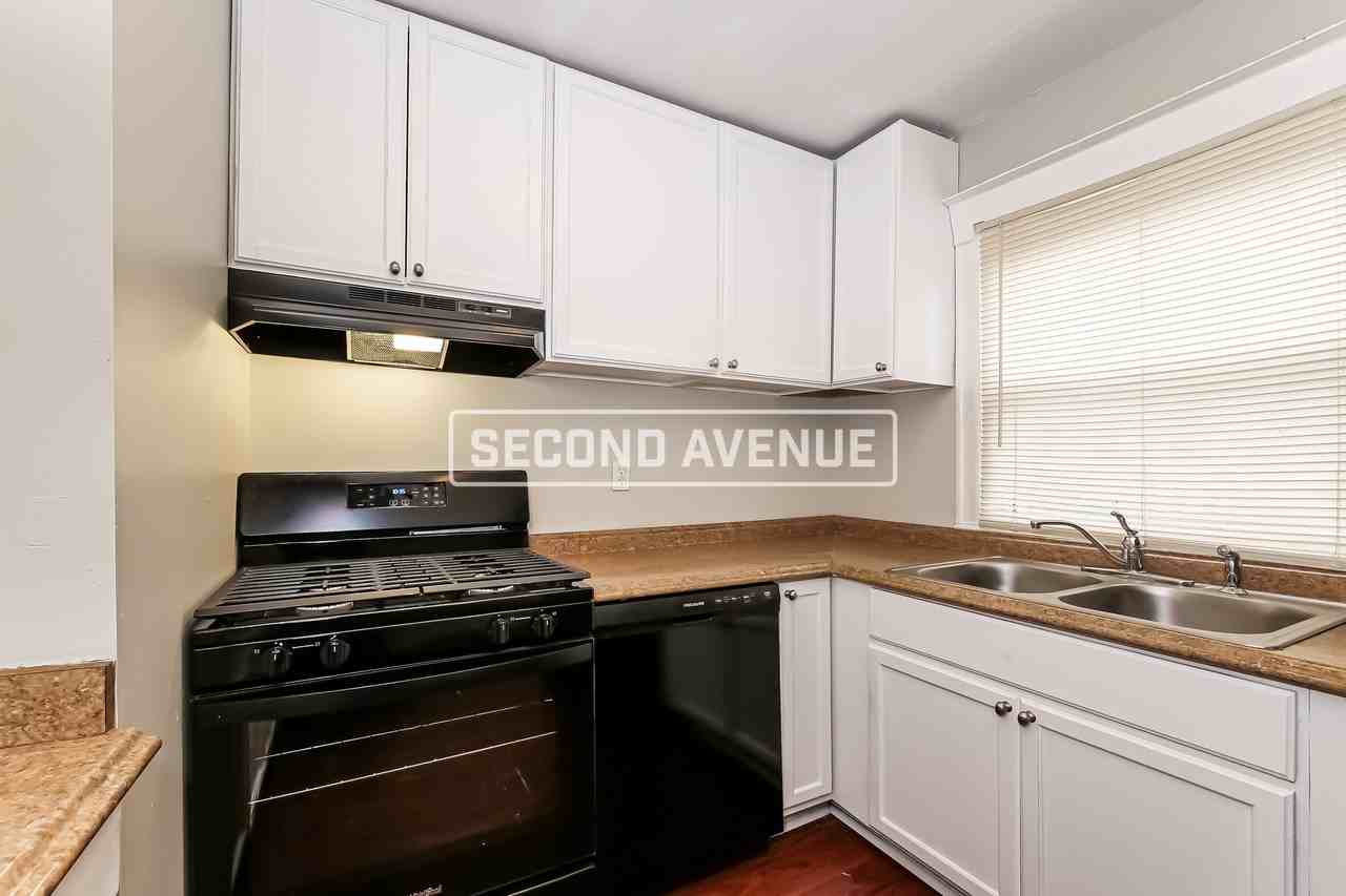 3317 Agnes Ave - Photo 3 of 17