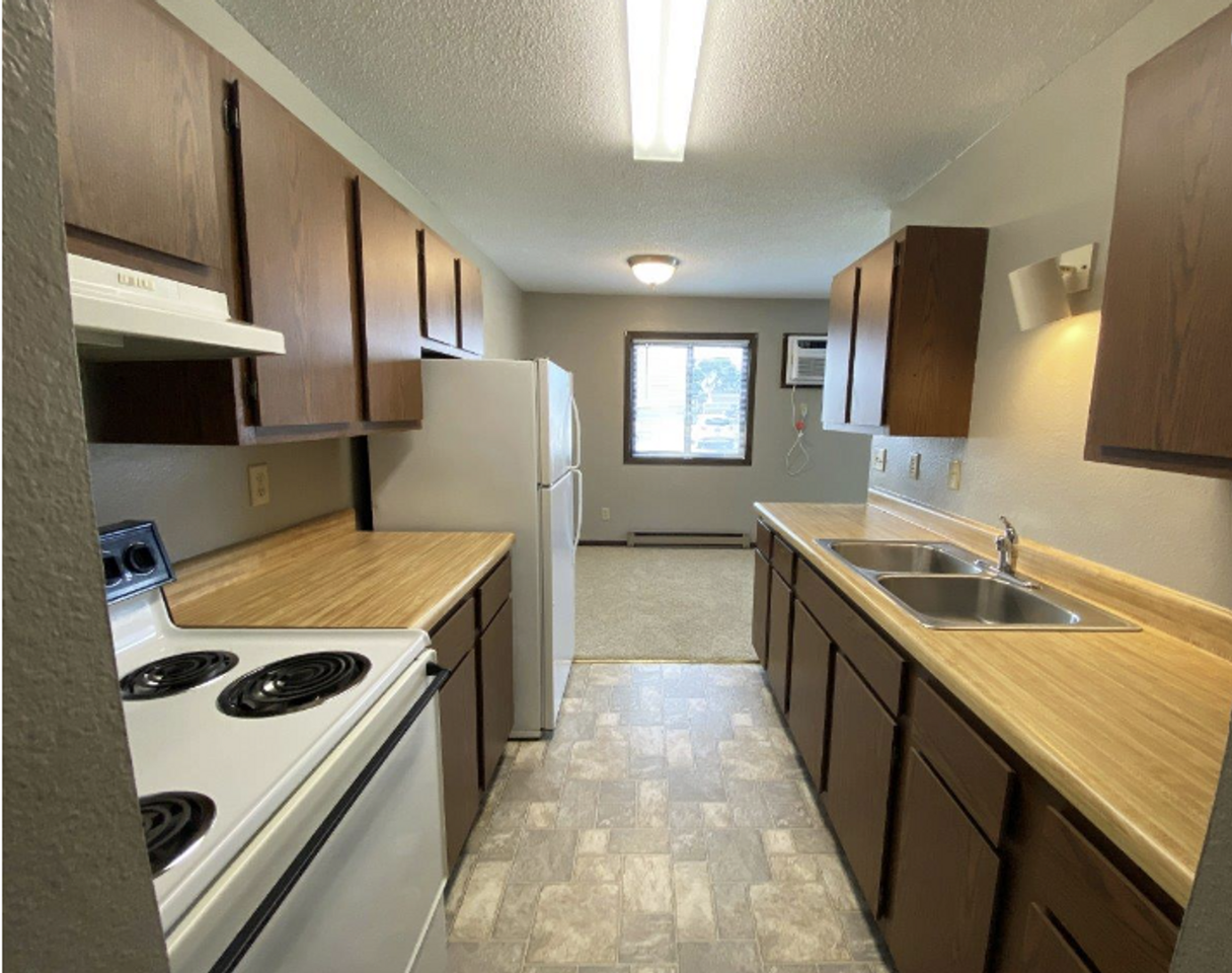 Northland Court - Photo 7 of 41