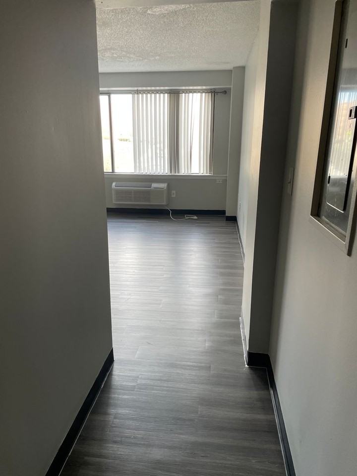 600A LLC - Photo 3 of 5