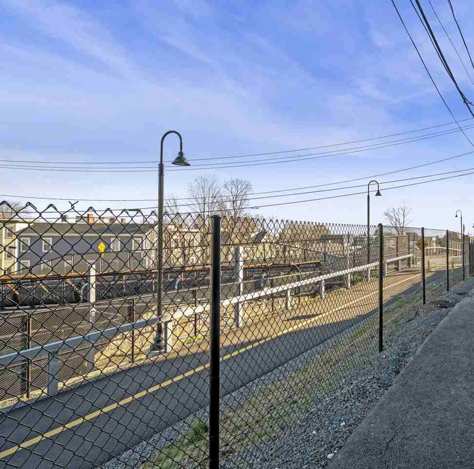 305-307 Medford Street - Photo 6 of 6