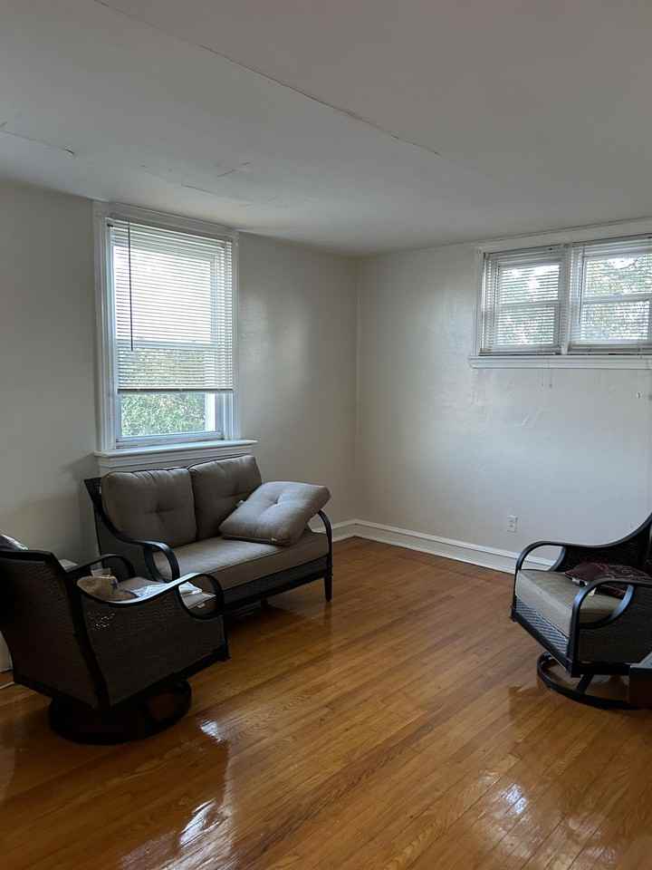 7900 Cedarbrook Ave #2 - Photo 2 of 7