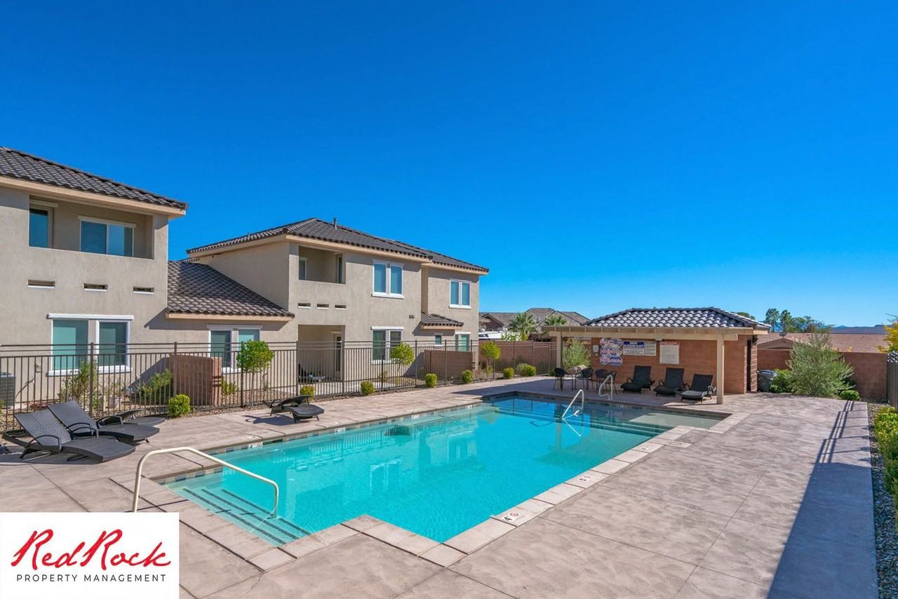 140 W Center St #14 - Photo 2 of 50