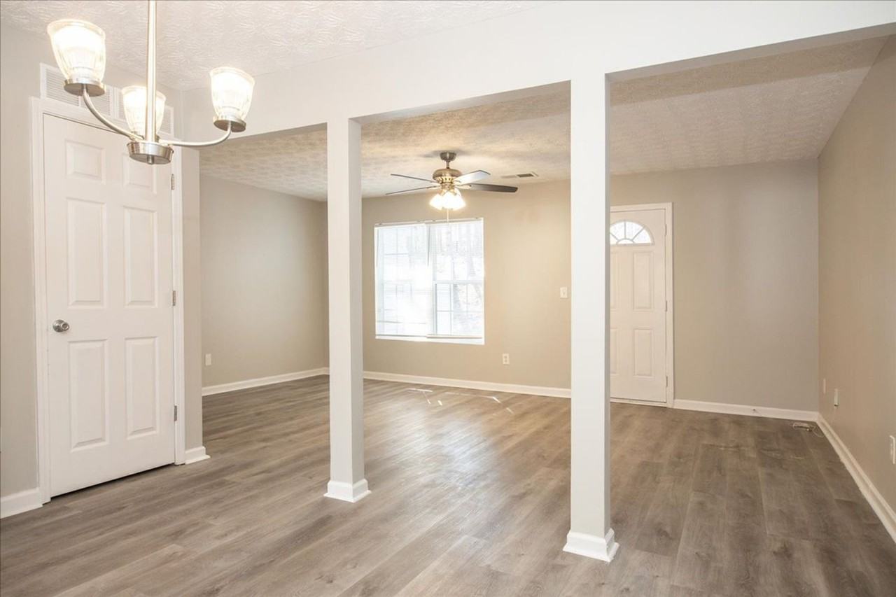 3906 Waldrop Ln - Photo 6 of 24