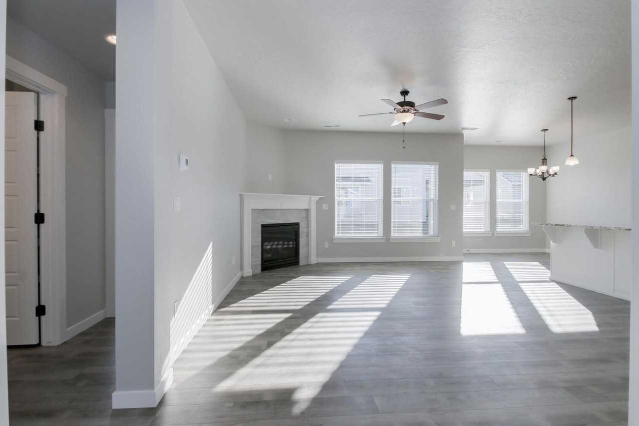 8275 E Stone Valley St - Photo 2 of 42