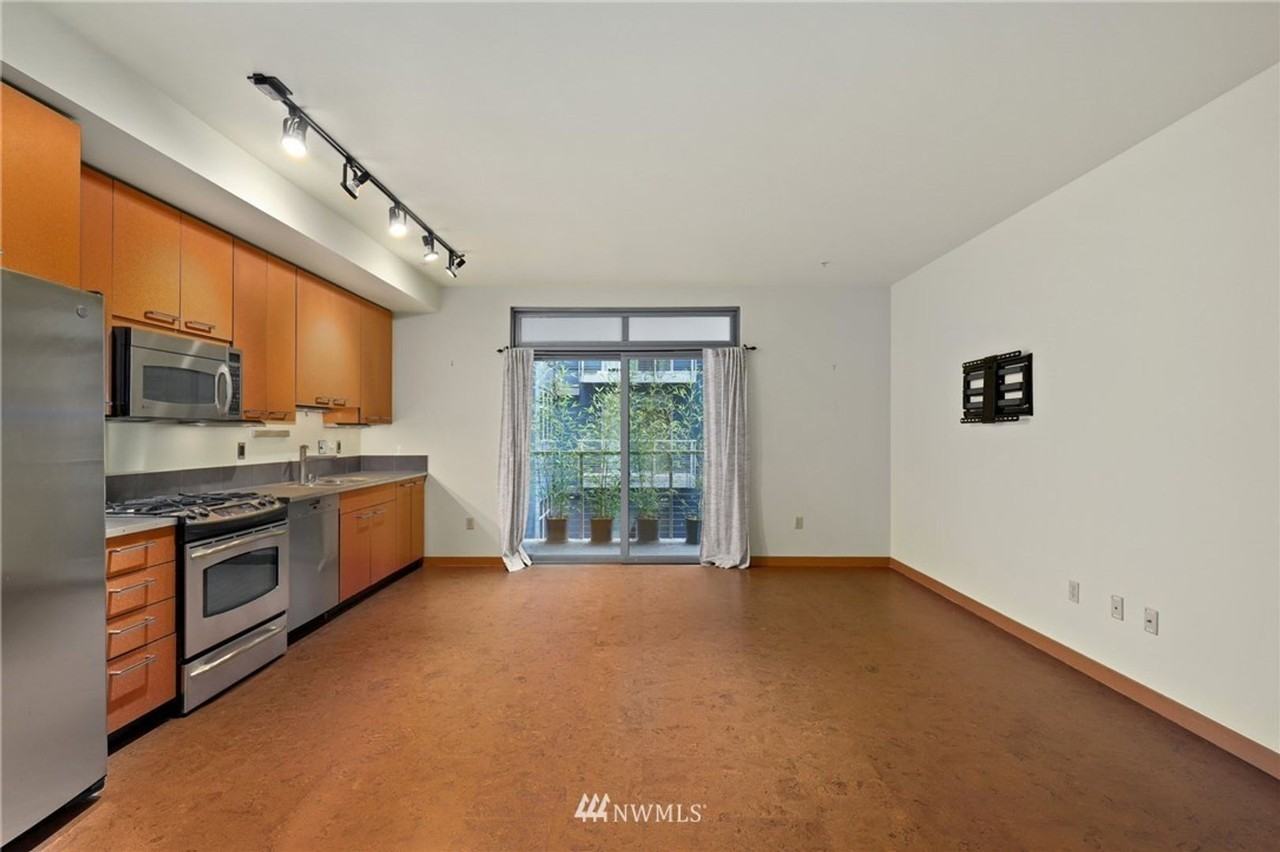 1414 12th Ave #304 - Photo 4 of 16