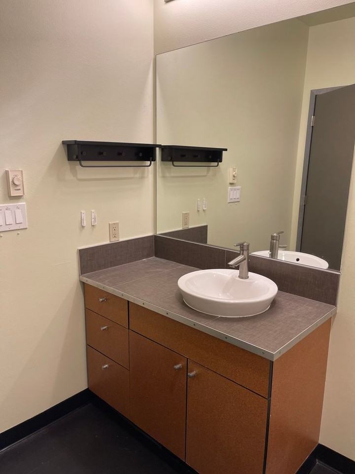 1414 12th Ave #304 - Photo 7 of 16