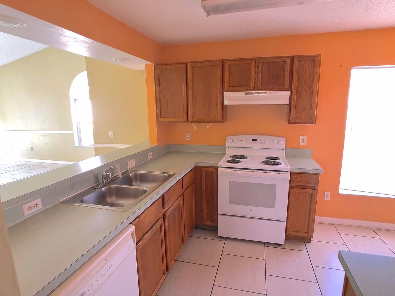 2298 Santa Lucia St - Photo 7 of 21