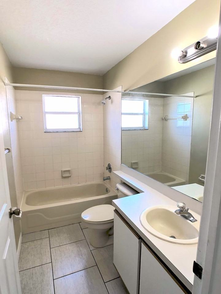 2298 Santa Lucia St - Photo 3 of 15