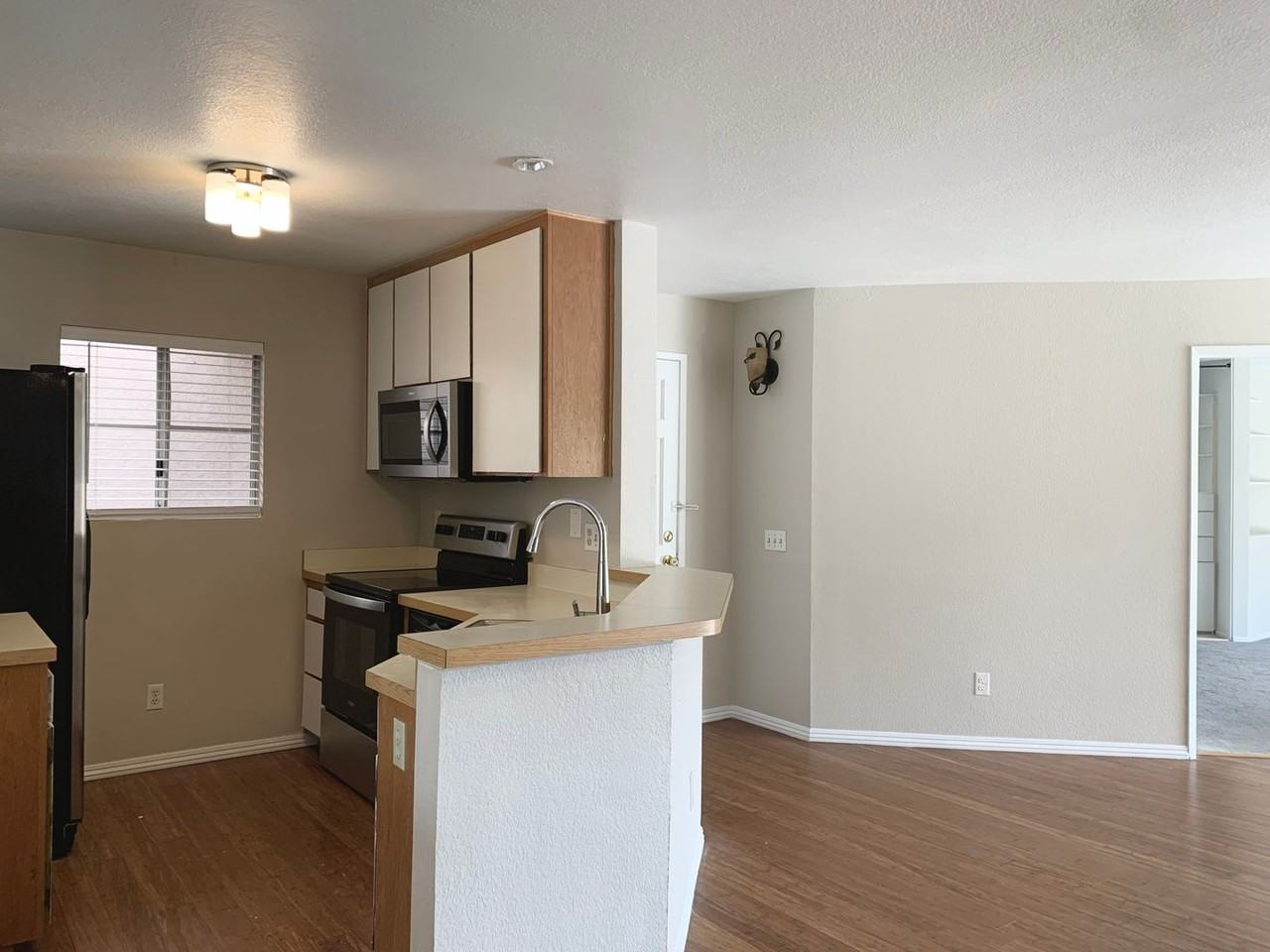 7247 Camino Degrazia - Photo 3 of 13